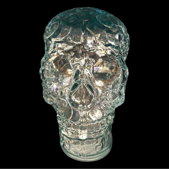 Fabulous Textured Heavyweight Glass Skull Sculpture w/ Star Lights (EUC) - Picture 6 of 15